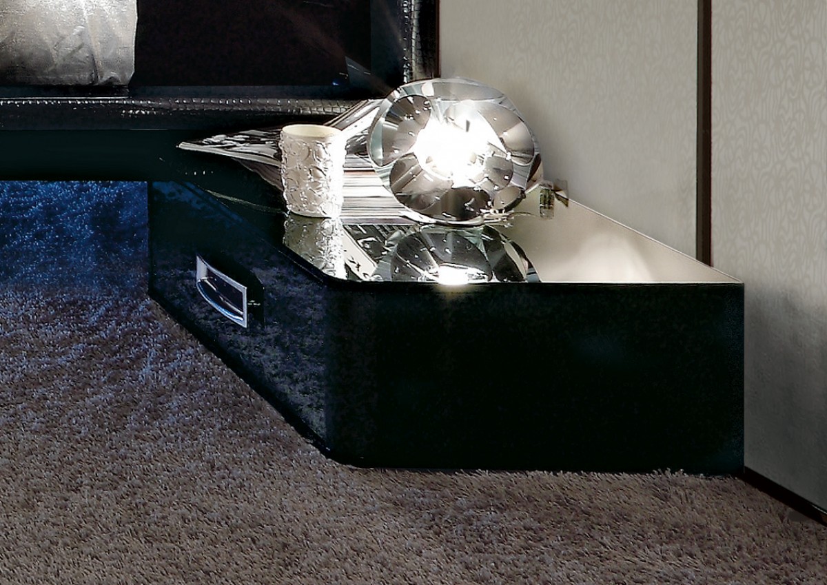 Small Image Thumbnail 2