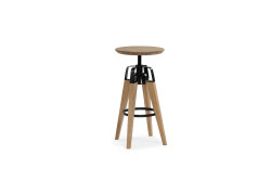 Modrest Yates Modern Oak Bar Stool