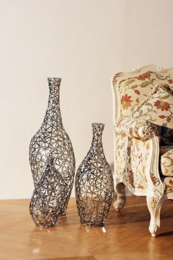 VSS4003-1 - Modern 17" Chrome Plated Iron Vase