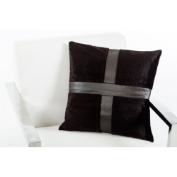 Modrest Prato Black Throw Pillow