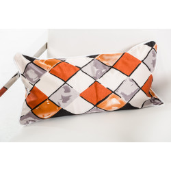Modrest Roche Orange Throw Pillow